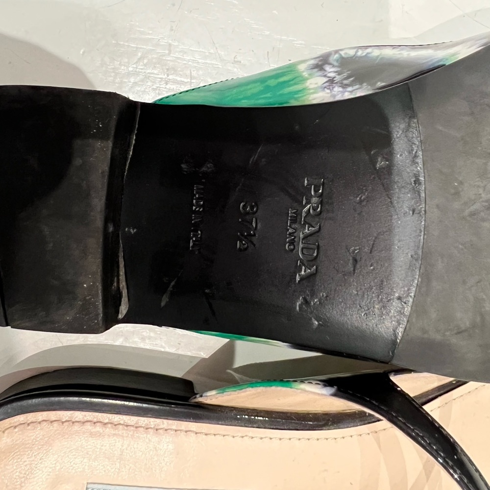 Prada flats - Picture 4 of 4